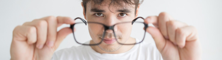 Laserowa korekcja wzroku przy dużej wadzie – jakie są ograniczenia technologii?